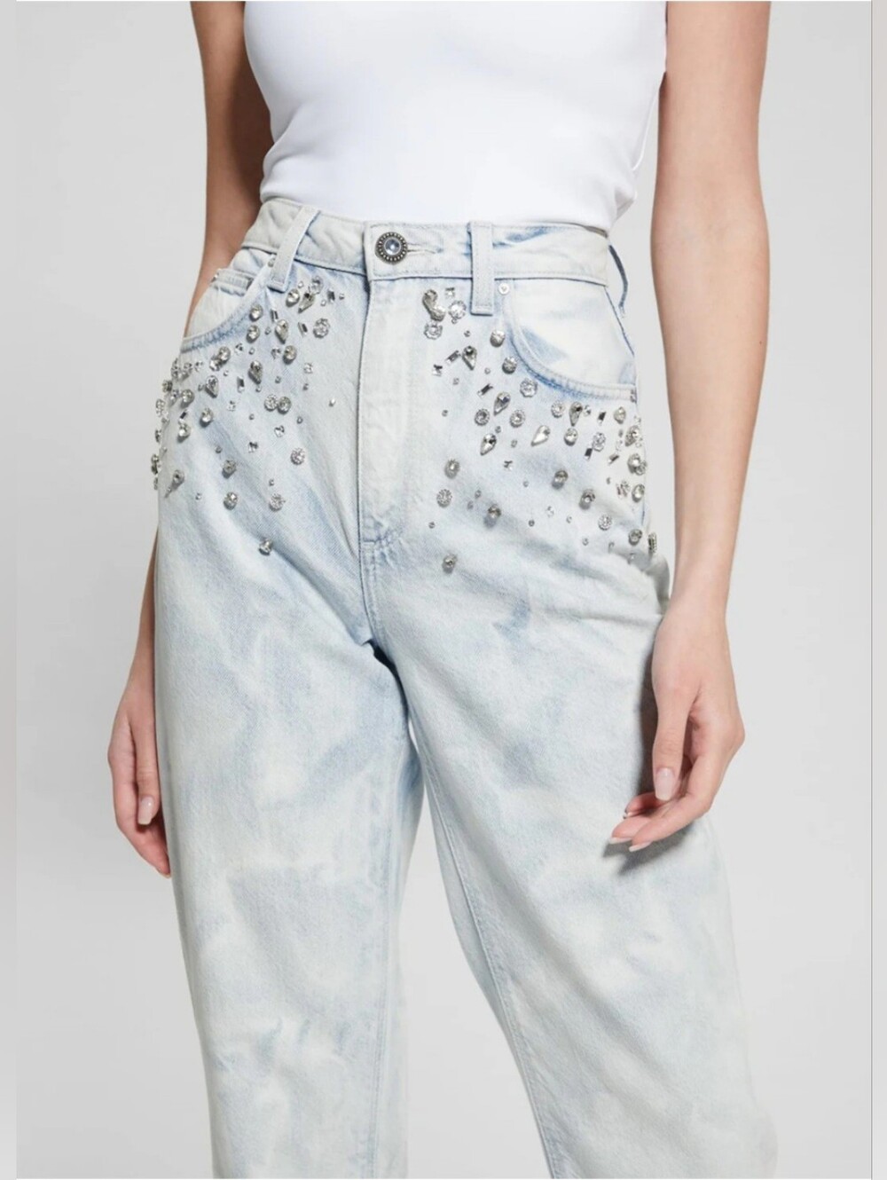 Guess Womans High Rise Mom Jeans